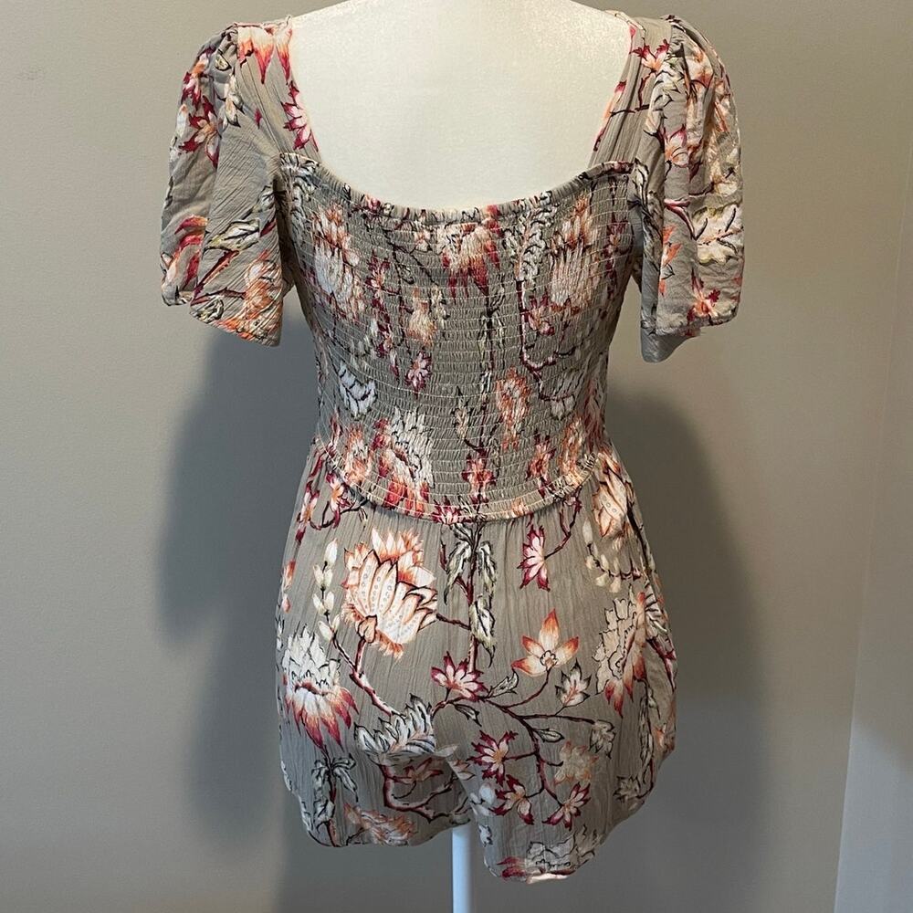 Angie Cutout Front Boho Romper Sz M Pockets Smocked Back V-Neck Flutter Sleeves - Picture 4 of 12